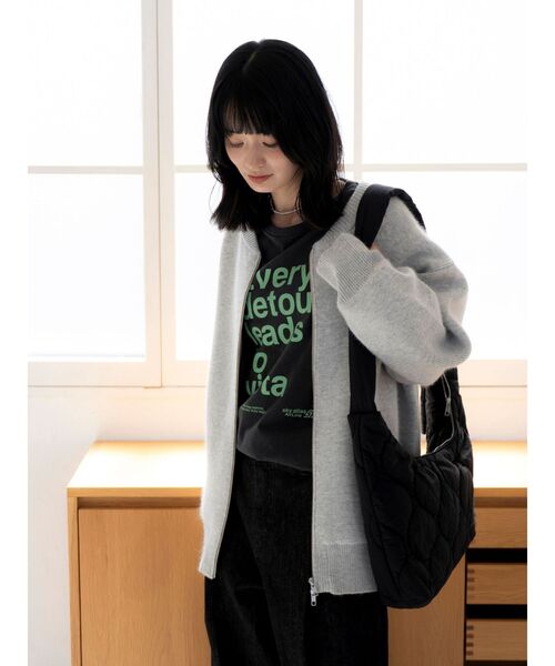 Ungrid(アングリッド)の「アンゴラ混ジップニットカーデ(カーディガン/ボレロ・レディース・レッド/ライトグレー/オフホワイト・FREE)」の10枚目の写真