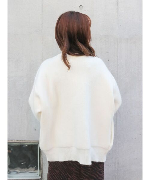 Ungrid(アングリッド)の「アンゴラ混ジップニットカーデ(カーディガン/ボレロ・レディース・レッド/ライトグレー/オフホワイト・FREE)」の14枚目の写真