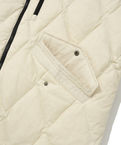 COVERNAT（カバーナット）の「RDS ハイライトスタンドカラー ダウン アイボリー（ダウンジャケット/コート・レディース・その他・SMALL/X-LARGE/LARGE/MEDIUM）」の7枚目の写真