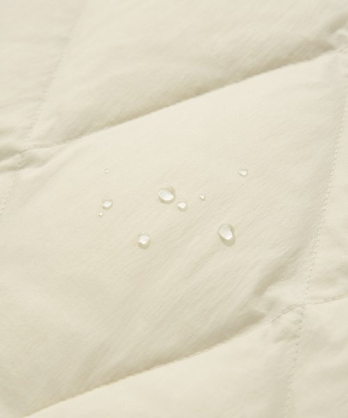COVERNAT（カバーナット）の「RDS ハイライトスタンドカラー ダウン アイボリー（ダウンジャケット/コート・レディース・その他・SMALL/X-LARGE/LARGE/MEDIUM）」の13枚目の写真