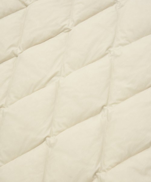 COVERNAT（カバーナット）の「RDS ハイライトスタンドカラー ダウン アイボリー（ダウンジャケット/コート・レディース・その他・SMALL/X-LARGE/LARGE/MEDIUM）」の14枚目の写真
