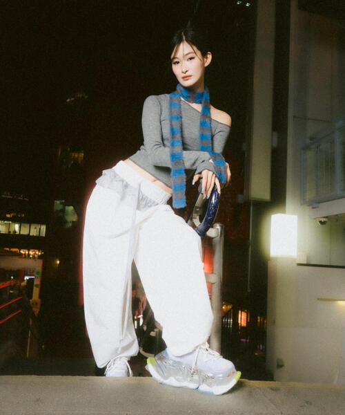 ROYAL FLASH（ロイヤルフラッシュ）の「MITSUKI/ミツキ/切り替えワンショルダートップス（ニット/セーター・レディース・グレー・F）」の13枚目の写真