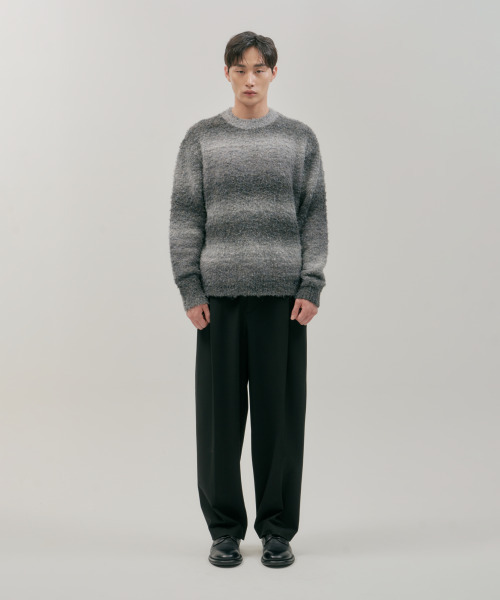 NONBLANK(ノンブランク)の「グラデーションラウンドニット_BLACK(ニット/セーター・メンズ・その他・SMALL/MEDIUM/LARGE/X-LARGE)」の6枚目の写真