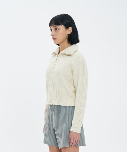 BLOND9(ブロンドナイン)の「フィッシャーマンケーブルウールニットジップアップ_クリーム(カーディガン/ボレロ・レディース・その他・MEDIUM/SMALL)」の2枚目の写真
