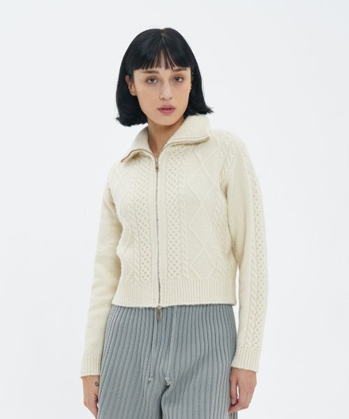 BLOND9(ブロンドナイン)の「フィッシャーマンケーブルウールニットジップアップ_クリーム(カーディガン/ボレロ・レディース・その他・MEDIUM/SMALL)」の3枚目の写真