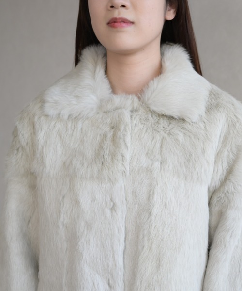 31 Sons de mode（トランテアン　ソン　ドゥ　モード）の「ファーコート（その他アウター・レディース・ライトグレー/ベージュ・ﾌﾘ-）」の14枚目の写真