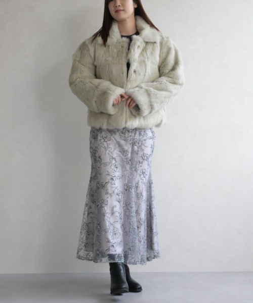 31 Sons de mode（トランテアン　ソン　ドゥ　モード）の「ファーコート（その他アウター・レディース・ライトグレー/ベージュ・ﾌﾘ-）」の11枚目の写真