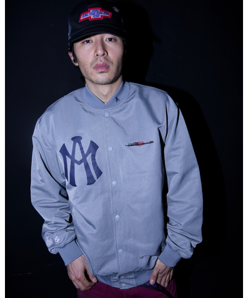 AFTERMATH（アフターマス）の「ATM LOGO VARSITY JACKET (GREY)（その他アウター・レディース・グレー・MEDIUM/LARGE/X-LARGE）」の3枚目の写真