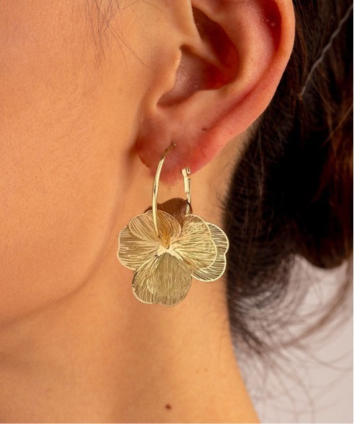 Port（ポート）の「【 Port / ポート 】 メタル フラワー フープピアス #（ピアス（両耳用）・レディース・ゴールド/シルバー・FREE）」の15枚目の写真