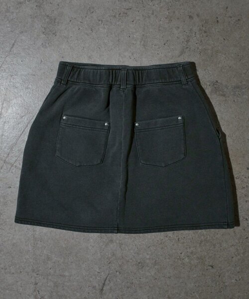 Mavie..7（メヴィセットゥ）の「【Mavie..7】スタッズ付ミニスコート（スカート・レディース・グレー/ブラック/スミクロ・MEDIUM/SMALL）」の4枚目の写真