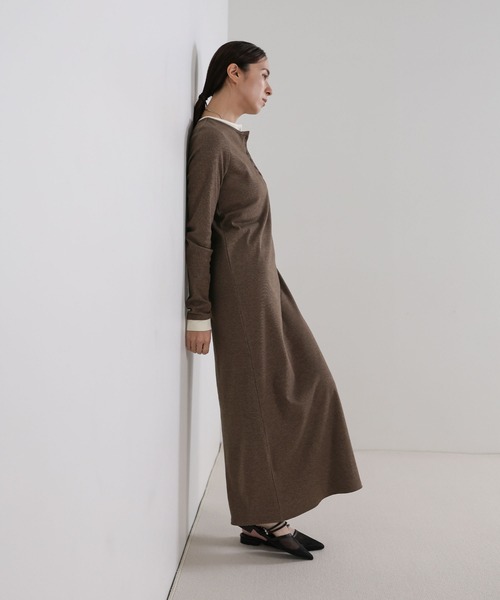 select MOCA（セレクトモカ）の「カットリブレイヤードヘンリーネックワンピース（ワンピース・レディース・ブラウン/グレー/ブラック・LARGE/MEDIUM）」の21枚目の写真
