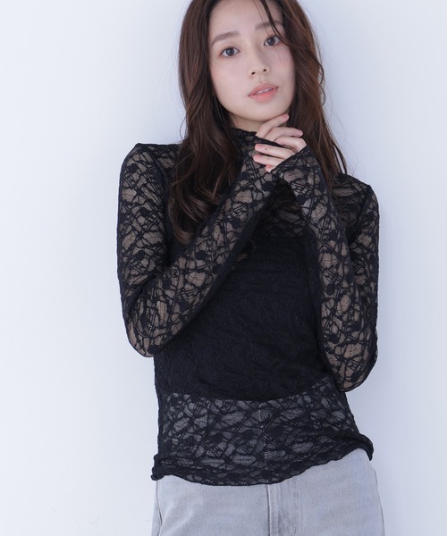 NATURAL BEAUTY BASIC(ナチュラルビューティーベーシック)の「◇レースハイネックカットソー(Tシャツ/カットソー・レディース・オフホワイト/ブラック・FREE)」の2枚目の写真