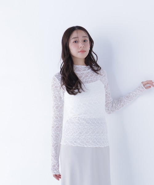 NATURAL BEAUTY BASIC(ナチュラルビューティーベーシック)の「◇レースハイネックカットソー(Tシャツ/カットソー・レディース・オフホワイト/ブラック・FREE)」の5枚目の写真