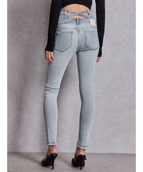 GYDA（ジェイダ）の「ハイウエストウエストクロススキニーデニムパンツ（デニムパンツ・レディース・ブラック/ライトブルー/インディゴブルー・X-SMALL/SMALL/MEDIUM/LARGE）」の5枚目の写真