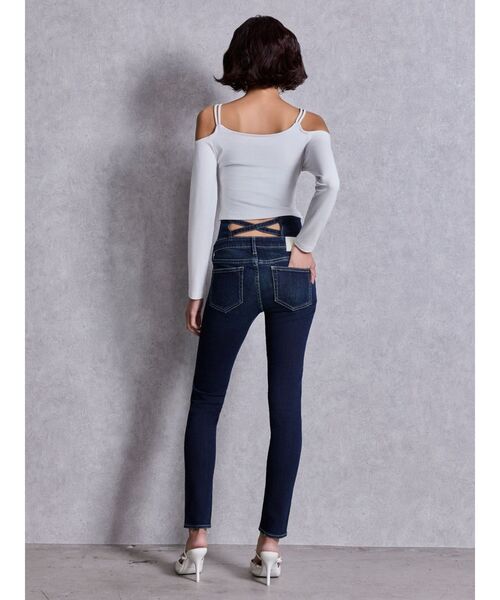 GYDA(ジェイダ)の「ハイウエストウエストクロススキニーデニムパンツ(デニムパンツ・レディース・インディゴブルー/ブラック/ライトブルー・MEDIUM/SMALL/X-SMALL/LARGE)」の6枚目の写真