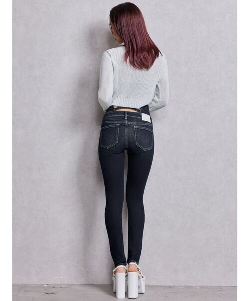 GYDA（ジェイダ）の「ハイウエストウエストクロススキニーデニムパンツ（デニムパンツ・レディース・ブラック/ライトブルー/インディゴブルー・X-SMALL/SMALL/MEDIUM/LARGE）」の20枚目の写真