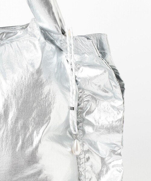 Ray BEAMS(レイビームス)の「HELOYSE / Candy Tote(トートバッグ・レディース・レッド/シルバー・ONE SIZE)」の6枚目の写真