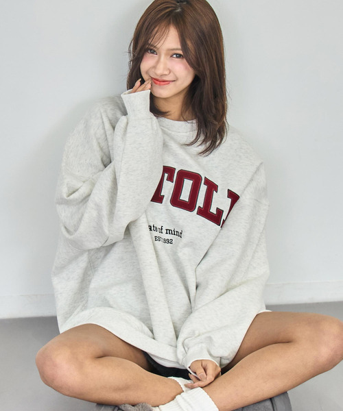 ANAP（アナップ）の「ベロア刺繍 オーバーサイズ スウェット プルオーバー（スウェット・レディース・ブラウン/ライトグレー/オレンジ/ネイビー・F）」の19枚目の写真