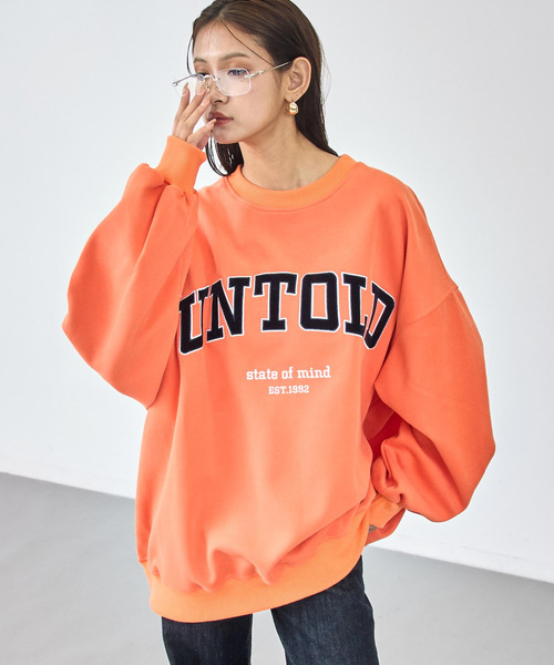 ANAP（アナップ）の「ベロア刺繍 オーバーサイズ スウェット プルオーバー（スウェット・レディース・ブラウン/ライトグレー/オレンジ/ネイビー・F）」の13枚目の写真