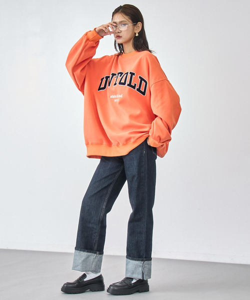 ANAP（アナップ）の「ベロア刺繍 オーバーサイズ スウェット プルオーバー（スウェット・レディース・ブラウン/ライトグレー/オレンジ/ネイビー・F）」の15枚目の写真