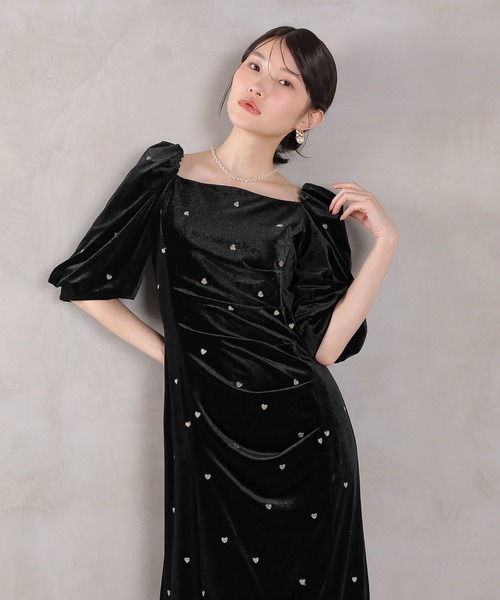 Kana（カナ）の「ハート刺繍 ベロア ウエストタック デザイン ワンピース ドレス 結婚式 お呼ばれ オケージョン デイリー（ドレス・レディース・ブラウン/ブラック・M）」の2枚目の写真