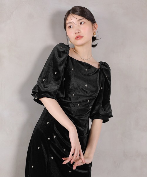 Kana（カナ）の「ハート刺繍 ベロア ウエストタック デザイン ワンピース ドレス 結婚式 お呼ばれ オケージョン デイリー（ドレス・レディース・ブラウン/ブラック・M）」の5枚目の写真