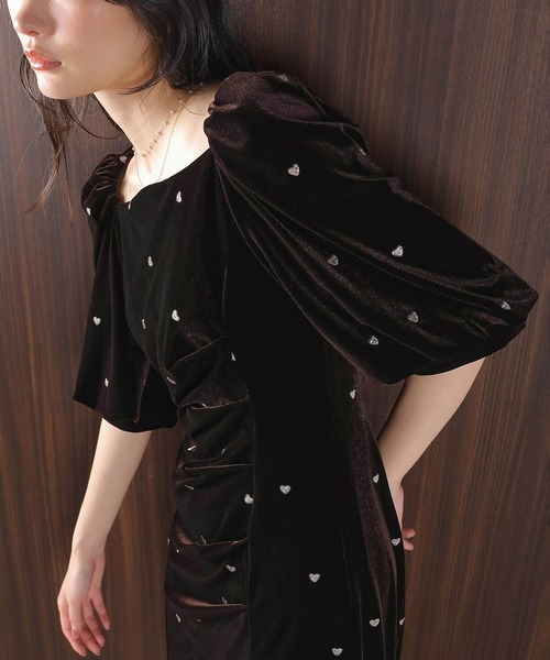 Kana（カナ）の「ハート刺繍 ベロア ウエストタック デザイン ワンピース ドレス 結婚式 お呼ばれ オケージョン デイリー（ドレス・レディース・ブラウン/ブラック・M）」の19枚目の写真