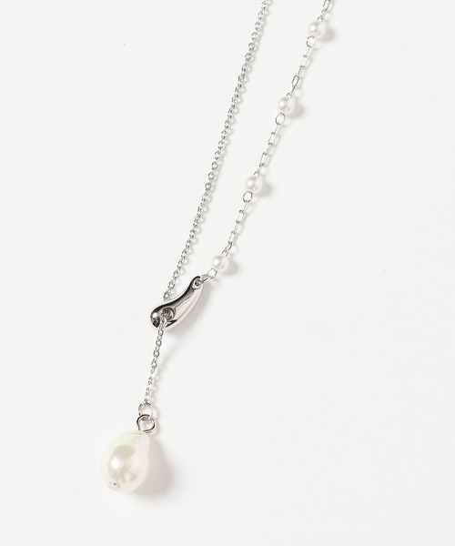 Andemiu（アンデミュウ）の「アシメパールY字ネックレス639531（ネックレス・レディース・シルバー/ゴールド・FREE）」の14枚目の写真