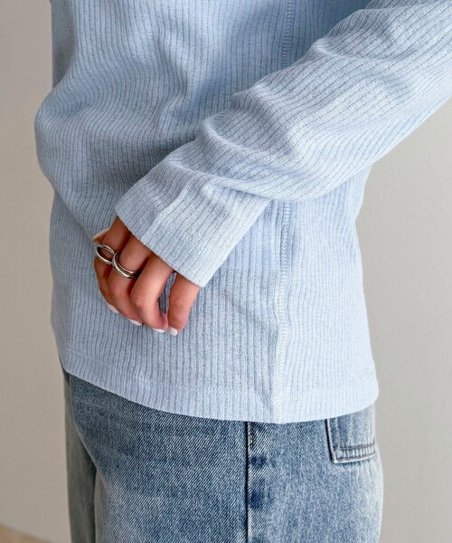 fredy emue（フレディエミュ）の「シアーテレコヘンリーネックプルオーバー（Tシャツ/カットソー・レディース・サックスブルー/ベージュ/ネイビー/オフホワイト・38）」の21枚目の写真