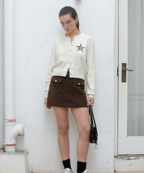 DIMANCHE（ディマンシュ）の「CORDUROY CLASSIC MINI SKIRT (BROWN)（スカート・レディース・その他・MEDIUM/SMALL）」の5枚目の写真