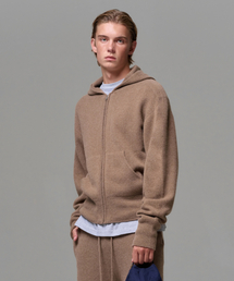 ERA（エラ）の「MEN CASHMERE BLEND ZIP KNIT HOODIE - NEUTRAL BROWN（パーカー）」