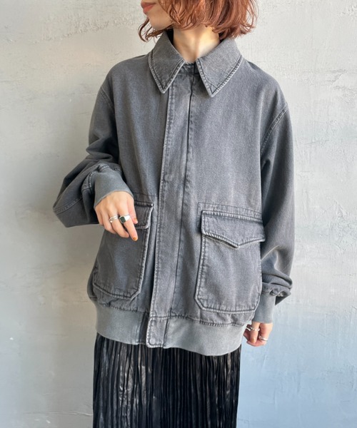 ARMY TWILL（アーミーツイル）の「[ARMY TWILL/アーミーツイル] 別注 デニム A-2フライトジャケット（ブルゾン・レディース・ブラック/ネイビー・L/M/S）」の8枚目の写真