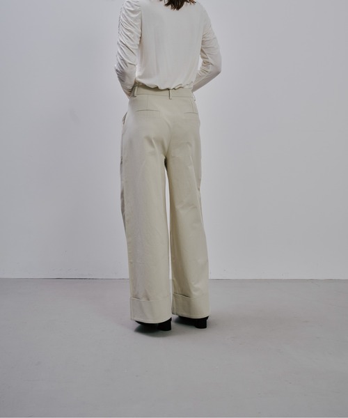 Julep(ジュレップ)の「chino Wide Pants(チノパンツ・レディース・アイボリー/ベージュ/ブラック・SMALL/MEDIUM)」の11枚目の写真