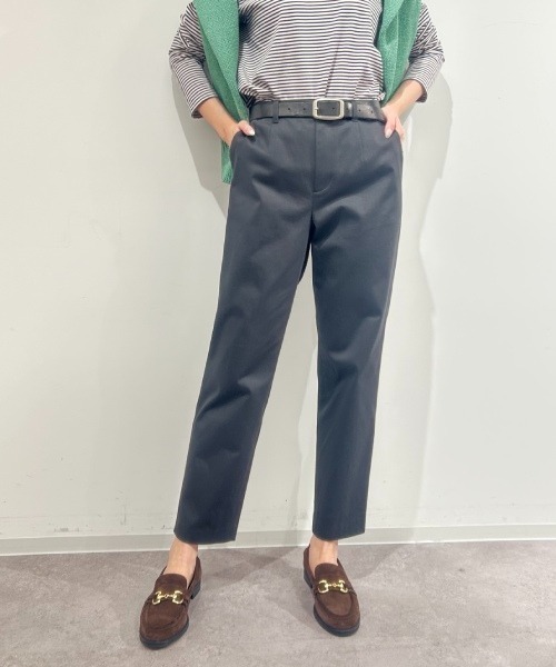human woman（ヒューマンウーマン）の「◆【定番】サテンストレッチ細身ストレートパンツ（その他パンツ・レディース・ベージュ/グレー系その他・SMALL/MEDIUM）」の19枚目の写真