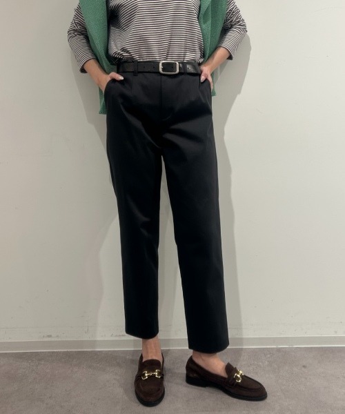 human woman（ヒューマンウーマン）の「◆【定番】サテンストレッチ細身ストレートパンツ（その他パンツ・レディース・ベージュ/グレー系その他・SMALL/MEDIUM）」の20枚目の写真