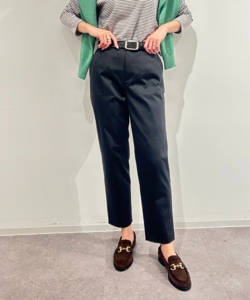 human woman（ヒューマンウーマン）の「◆【定番】サテンストレッチ細身ストレートパンツ（その他パンツ・レディース・ベージュ/グレー系その他・SMALL/MEDIUM）」の22枚目の写真