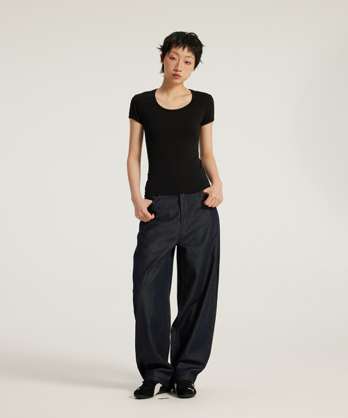 BUTTON SEOUL（ボタンソウル）の「[ウィメンズ] ソフトタッチベーシックUネックショートスリーブTシャツ (4 COLORS)（Tシャツ/カットソー・レディース・ブラック/ベージュ/ホワイト/ライトグレー・SMALL/MEDIUM/LARGE）」の9枚目の写真