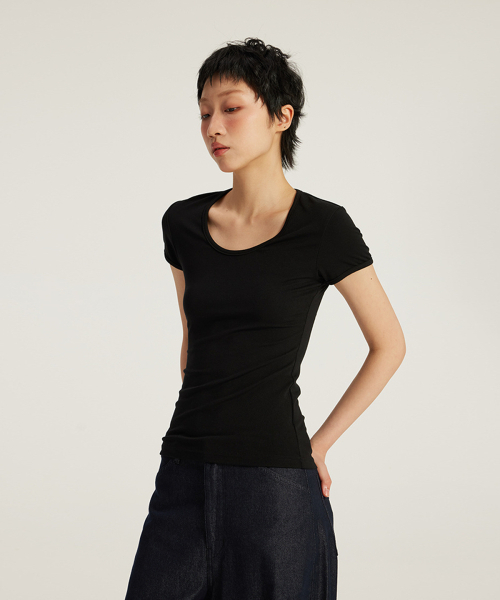 BUTTON SEOUL（ボタンソウル）の「[ウィメンズ] ソフトタッチベーシックUネックショートスリーブTシャツ (4 COLORS)（Tシャツ/カットソー・レディース・ブラック/ベージュ/ホワイト/ライトグレー・SMALL/MEDIUM/LARGE）」の10枚目の写真