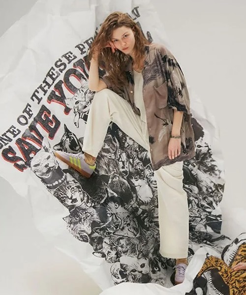 REMI RELIEF(レミレリーフ)の「REMI RELIEF/レミレリーフ 鶴柄 レギュラーカラーアロハシャツ 2026年 夏 夏服(シャツ/ブラウス・メンズ・グレー・M/L/XL)」の3枚目の写真