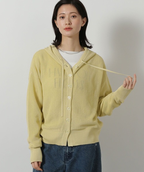 LAKOLE（ラコレ）の「12ゲージアゼフードニットカーディガン / 652804（カーディガン/ボレロ・レディース・グレー/アイボリー/イエロー/ネイビー・FREE）」の4枚目の写真