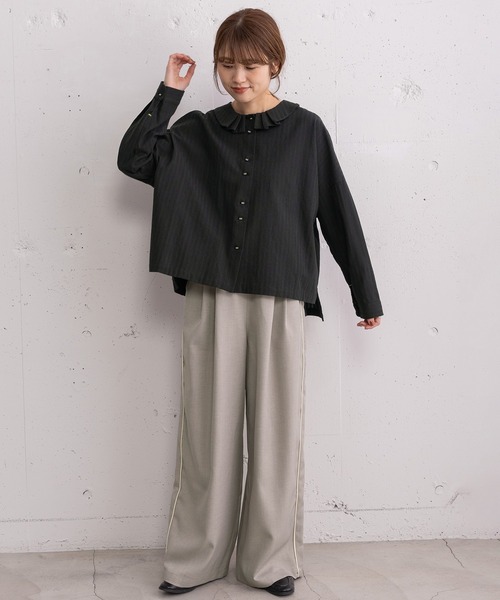 POU DOU DOU（プードゥドゥ）の「タック衿ボックスシャツ（シャツ/ブラウス・レディース・オフホワイト/ブルー/ブラック・3）」の18枚目の写真