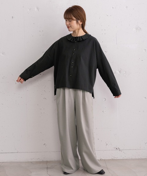 POU DOU DOU（プードゥドゥ）の「タック衿ボックスシャツ（シャツ/ブラウス・レディース・オフホワイト/ブルー/ブラック・3）」の20枚目の写真