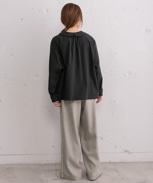 POU DOU DOU（プードゥドゥ）の「タック衿ボックスシャツ（シャツ/ブラウス・レディース・オフホワイト/ブルー/ブラック・3）」の21枚目の写真