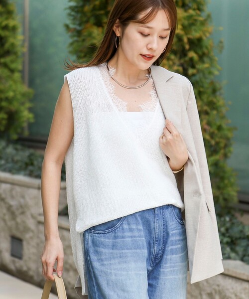 NOLLEY’S(ノーリーズ)の「《手洗い可能》Vネックレースジレ(ベスト・レディース・ベージュ/ブラック/オフホワイト・38)」の13枚目の写真