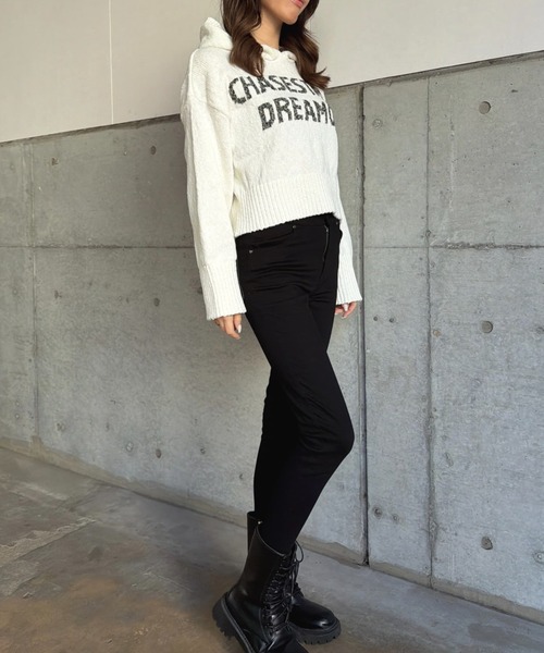 EGOIST(エゴイスト)の「ロゴフード短丈ニットトップス(ニット/セーター・レディース・ブラック/ホワイト/ベージュ・FREE)」の14枚目の写真