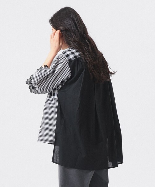 TORI-TO(トリト)の「【別注】TORI-TO / ギンガム フリル シャツ(シャツ/ブラウス・レディース・ブラック/ブルー・ONE SIZE)」の3枚目の写真