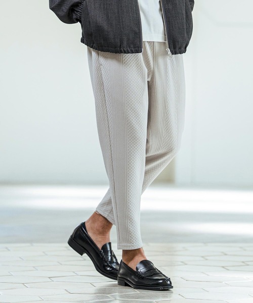 Magine(マージン)の「mp14662- Textured Poly Knit Stretch Easy Tapered Pants イージーテーパードパンツ(MGN-261-035)(その他パンツ・メンズ・ライトグレー/チャコール/ブラック・46/44/48)」の6枚目の写真