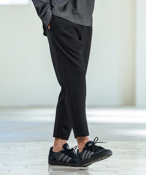 Magine(マージン)の「mp14662- Textured Poly Knit Stretch Easy Tapered Pants イージーテーパードパンツ(MGN-261-035)(その他パンツ・メンズ・ライトグレー/チャコール/ブラック・46/44/48)」の17枚目の写真