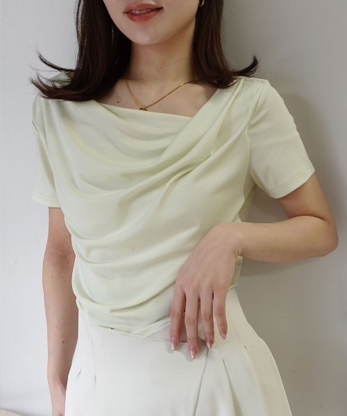 CORNERS(コーナーズ)の「【接触冷感】ドレープ半袖Tシャツ(Tシャツ/カットソー・レディース・ブルー/ピンク/ホワイト/ブラック/ライトグリーン・M/L)」の4枚目の写真