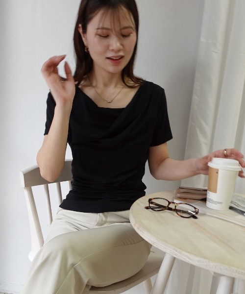 CORNERS(コーナーズ)の「【接触冷感】ドレープ半袖Tシャツ(Tシャツ/カットソー・レディース・ブルー/ピンク/ホワイト/ブラック/ライトグリーン・M/L)」の15枚目の写真